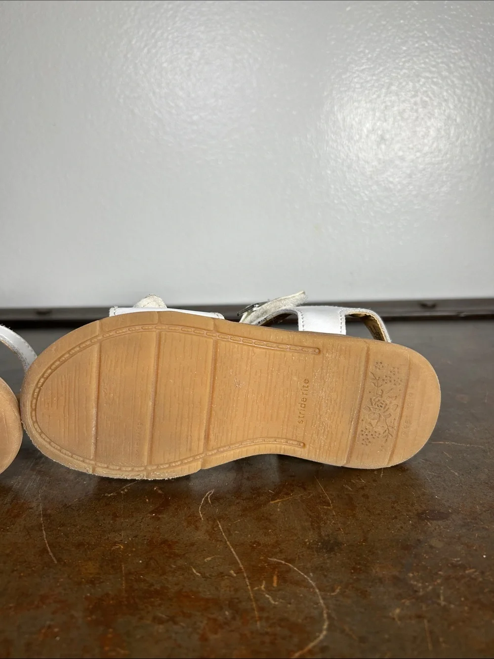 Stride Rite SR Whitney White Leather Bow Sandals for Kids Girl’s Size 10 EUR 26 - Picture 12 of 16